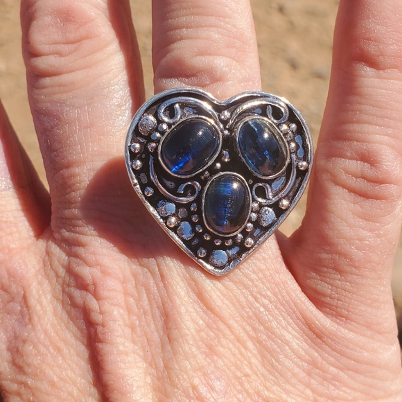 New Amazing Blue Kyanite Heart Shaped 925 Silver Ring. - Picture 8 of 16